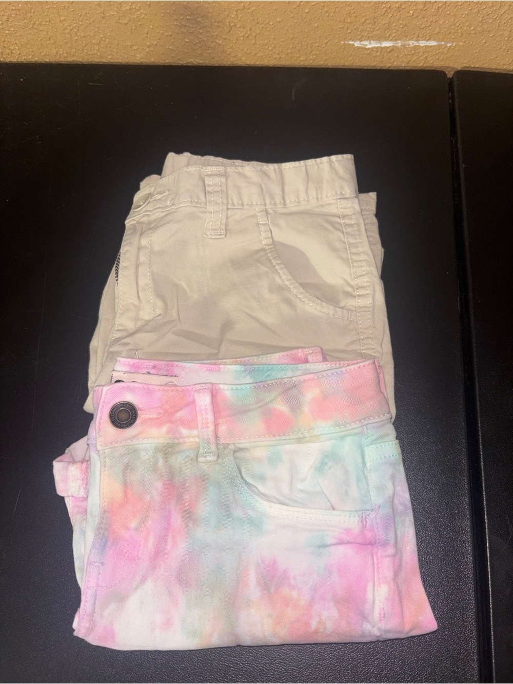 2 pairs girls shorts